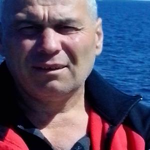 Парни в Черняховске: Андрей, 61 - ищет девушку из Черняховска