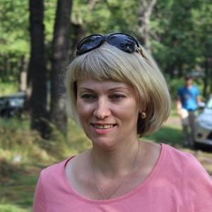 Девушки в Тольятти: Лилия, 52 - ищет парня из Тольятти