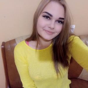 Девушки в Саранске: Оксана, 23 - ищет парня из Саранска