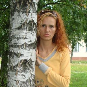 Девушки в Калининграде: Марго, 49 - ищет парня из Калининграда