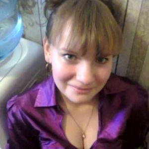 Девушки в Омске: Ольга, 30 - ищет парня из Омска