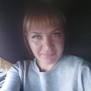 Девушки в Ангарске: Юлианна, 36 - ищет парня из Ангарска