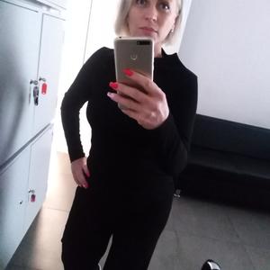 Девушки в Саратове: Ольга, 42 - ищет парня из Саратова