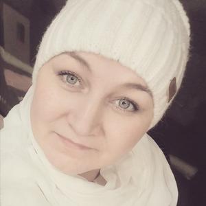 Юлия Валерьевна, 45 лет, Вологда