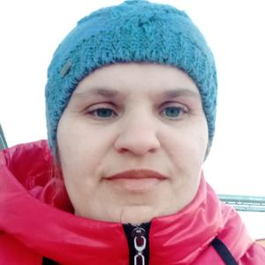 Девушки в Новосибирске: Ольга, 40 - ищет парня из Новосибирска