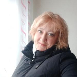 Девушки в Северске: Елена, 57 - ищет парня из Северска
