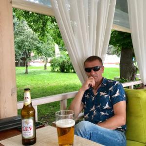 Парни в Волгограде: Юрий, 43 - ищет девушку из Волгограда