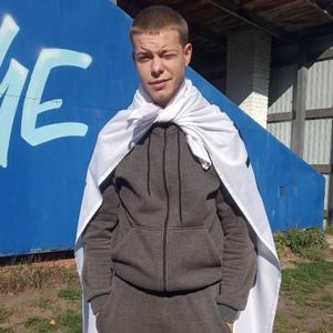 Парни в Челябинске: Максим, 26 - ищет девушку из Челябинска