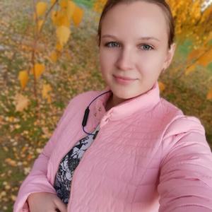 Девушки в Челябинске: Елизавета, 25 - ищет парня из Челябинска