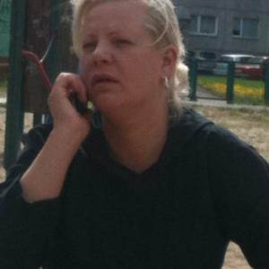 Девушки в Таллине: Lidia, 45 - ищет парня из Таллина