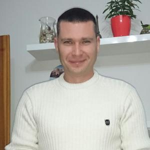 Виталик, 40 лет, Кишинев