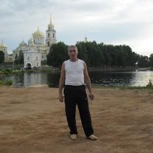 Парни в Серпухове: Александр, 65 - ищет девушку из Серпухова