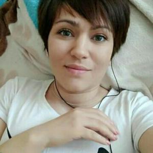 Девушки в Омске: Валентина, 37 - ищет парня из Омска