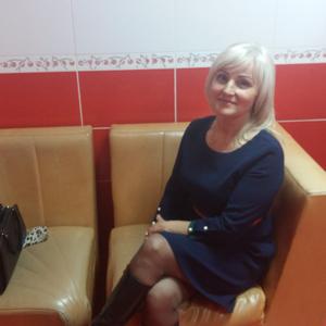 Девушки в Оренбурге: Елена, 52 - ищет парня из Оренбурга