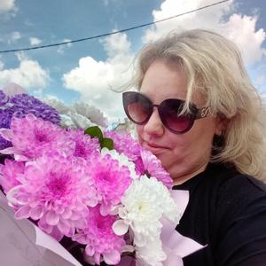 Девушки в Кузнецке: Елена, 35 - ищет парня из Кузнецка