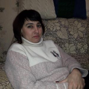 Девушки в Перми: Лилия, 44 - ищет парня из Перми