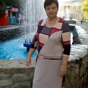 Девушки в Волгограде: Наталья, 67 - ищет парня из Волгограда