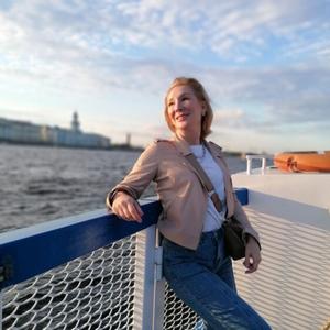 Девушки в Санкт-Петербурге: Августина, 39 - ищет парня из Санкт-Петербурга