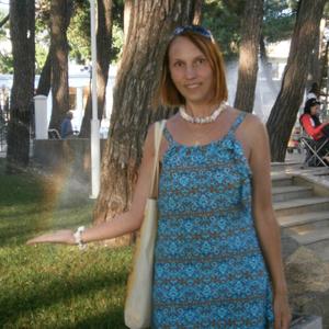Девушки в Череповце: Наталия, 51 - ищет парня из Череповца