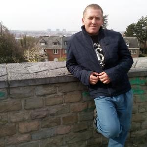 Парни в Можайске: Владислав Семочкин, 44 - ищет девушку из Можайска