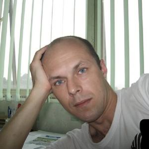 Парни в Владивостоке: Владимир, 39 - ищет девушку из Владивостока