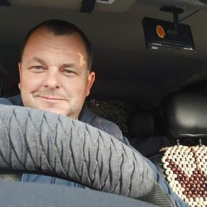 Парни в Смоленске: Сергей Ковалев, 49 - ищет девушку из Смоленска