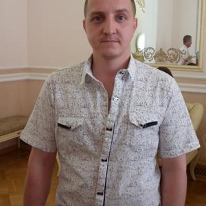 Парни в Томске: Аркадий, 40 - ищет девушку из Томска