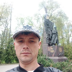 Сухроб, 36 лет, Псков