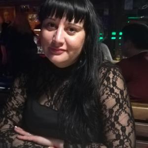 Девушки в Ульяновске: Лилу, 37 - ищет парня из Ульяновска
