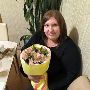 Девушки в Омске: Татьяна, 38 - ищет парня из Омска