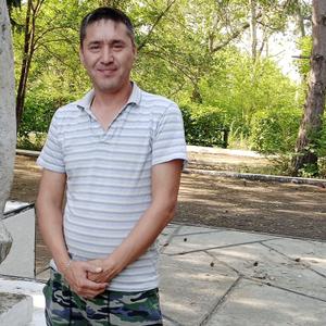 Парни в Омске: Жаслан, 38 - ищет девушку из Омска