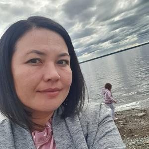 Девушки в Туруханске: Надежда Степанова, 36 - ищет парня из Туруханска