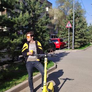 Парни в Баку: Руслан, 27 - ищет девушку из Баку