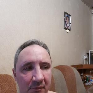 Виктор, 53 года, Саратов
