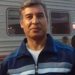 Парни в Стерлитамаке (Башкортостан): Азат, 52 - ищет девушку из Стерлитамака (Башкортостан)