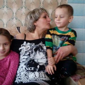 Девушки в Новокузнецке: Марина, 59 - ищет парня из Новокузнецка