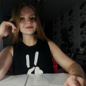 Девушки в Минске (Беларусь): Juliette, 22 - ищет парня из Минска (Беларусь)