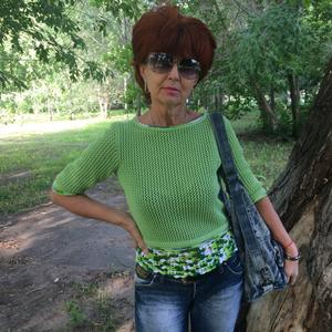 Девушки в Екатеринбурге: Любовь, 65 - ищет парня из Екатеринбурга