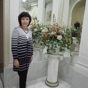 Девушки в Таганроге: Наталия, 59 - ищет парня из Таганрога