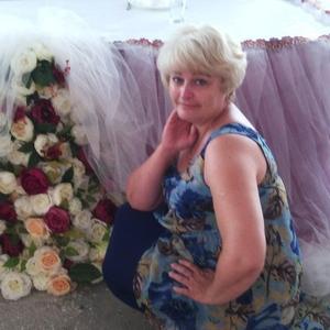 Девушки в Челябинске: Валентина, 55 - ищет парня из Челябинска