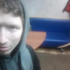 Парни в Мурманске: Виталий, 28 - ищет девушку из Мурманска