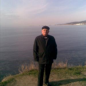 Парни в Лабинске: Евгений, 65 - ищет девушку из Лабинска