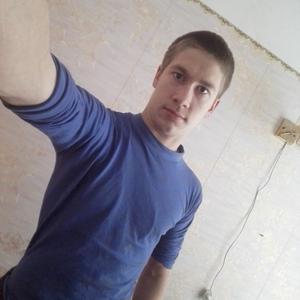 Илья, 24 года, Солнечный