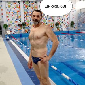 Парни в Саратове: Алексей, 62 - ищет девушку из Саратова
