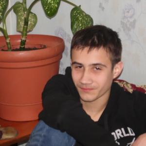 Артур, 23 года, Псков