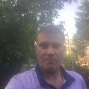 Парни в Владикавказе: Георгий, 52 - ищет девушку из Владикавказа