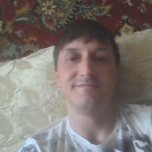 Парни в Новочебоксарске: Андрей, 35 - ищет девушку из Новочебоксарска