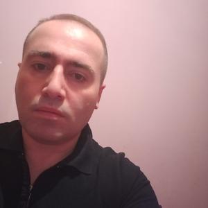 Тигран, 44 года, Ереван
