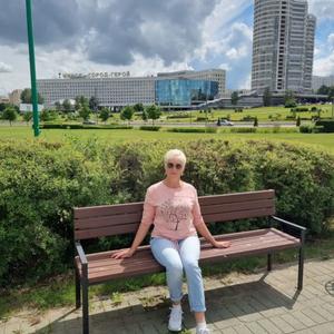 Девушки в Череповце: Ирина, 58 - ищет парня из Череповца