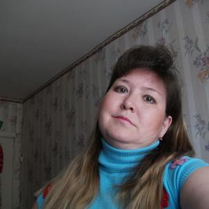 Девушки в Казани (Татарстан): Лилия, 55 - ищет парня из Казани (Татарстан)